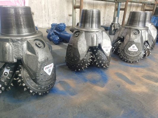 Çelik Diş Kauçuk Mühürlü Tricone Makaralı Bit IADC Kodu 531