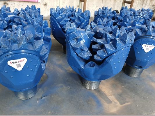 Iadc 217 Çelik Diş Tricone Bit Aşınmaya Dayanıklı Tricone Kaya Matkap Ucu