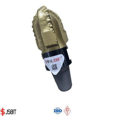 Çelik kalıp vücut polikristalin elmas kompakt matkap 3 bıçak 132mm