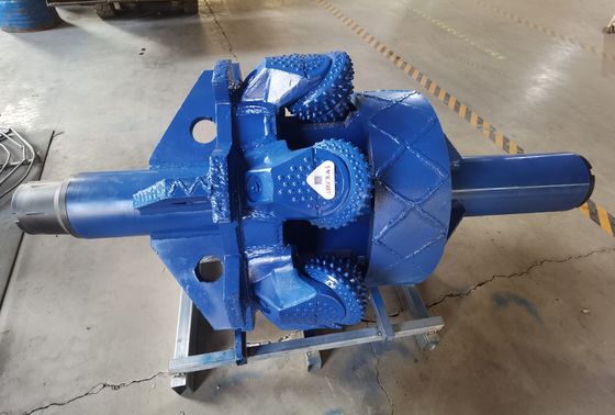 700mm HDD delik açıcı ve 12 inçlik rulo parçası ile yatay sondaj için sert kaya reamer