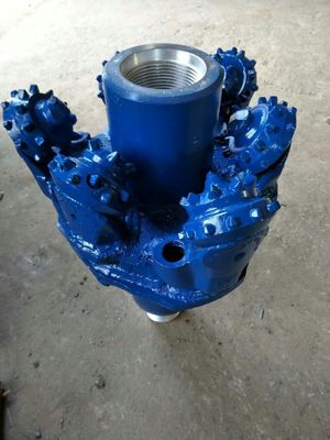 Su kuyusu ve dikey sondaj için 700 mm 28 inç montajlı bit delik açıcı