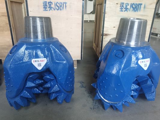 En kaliteli IADC217 17.5 inç 444.5 mm Çelik Diş Tricone Bit